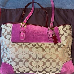 Coach Signature Jacquard Shoulder Tote Bag Magenta